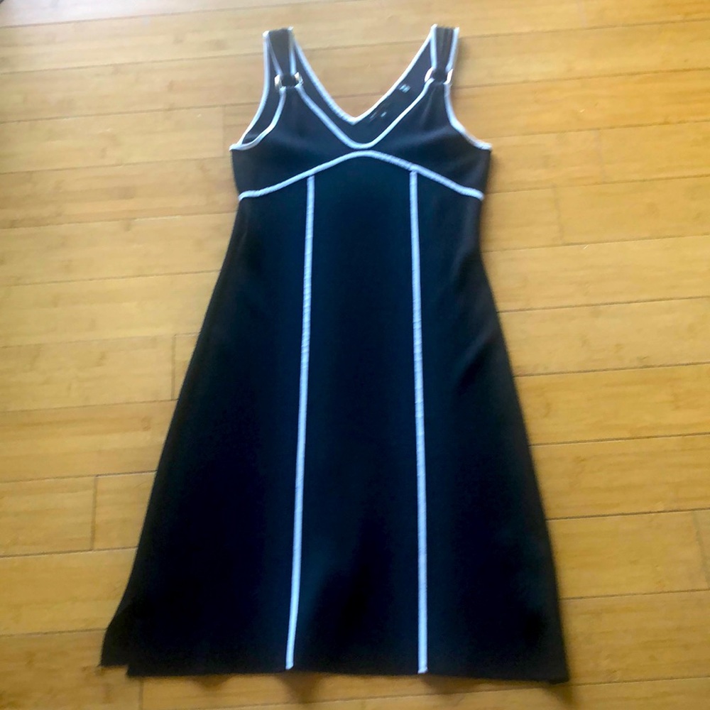 BCBG Black and white form fitting midi